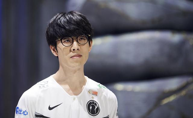 高额合同吸 高额合同吸